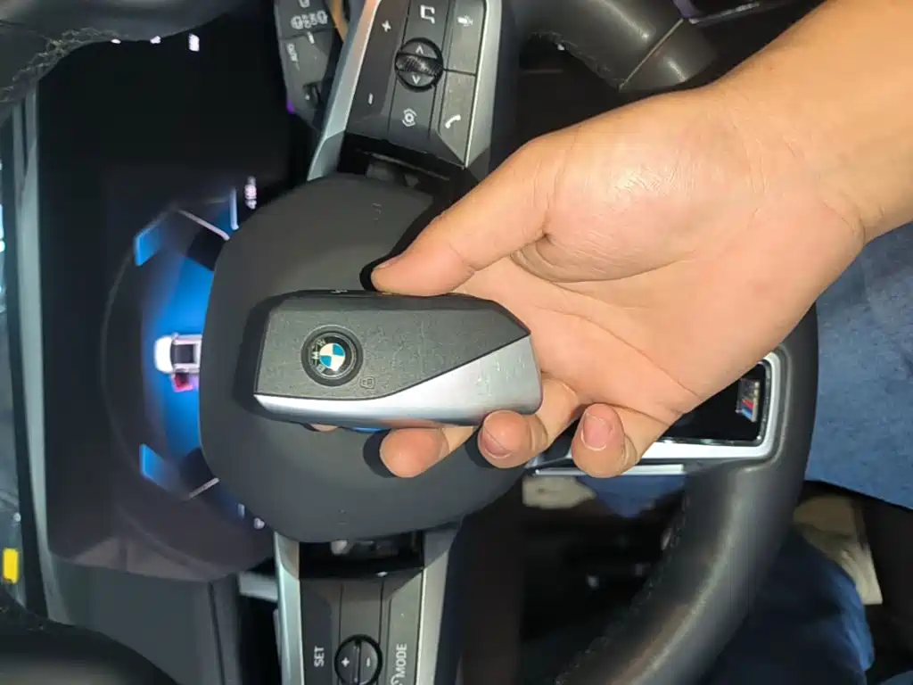 BMW iX1 — миниатюра 9