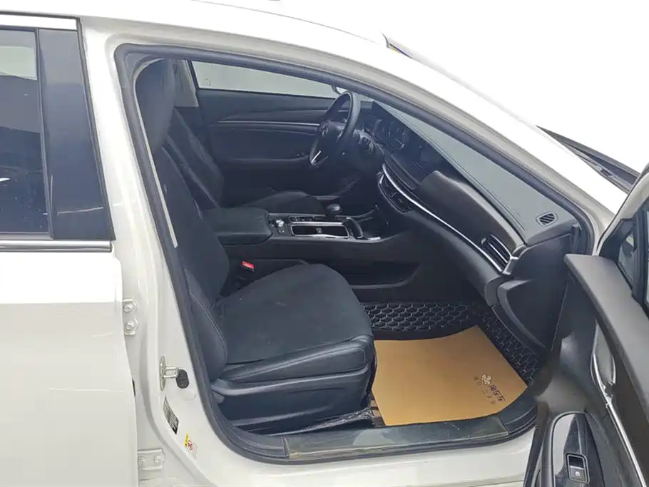 GAC GA6 2019 270T AT Luxury