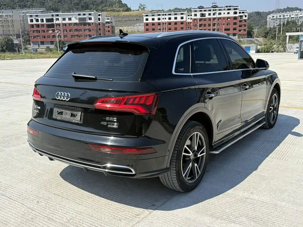 Audi Q5L — миниатюра 9