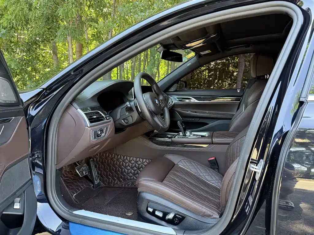 BMW 7 Series 7 2019 740Li Lead M Sport