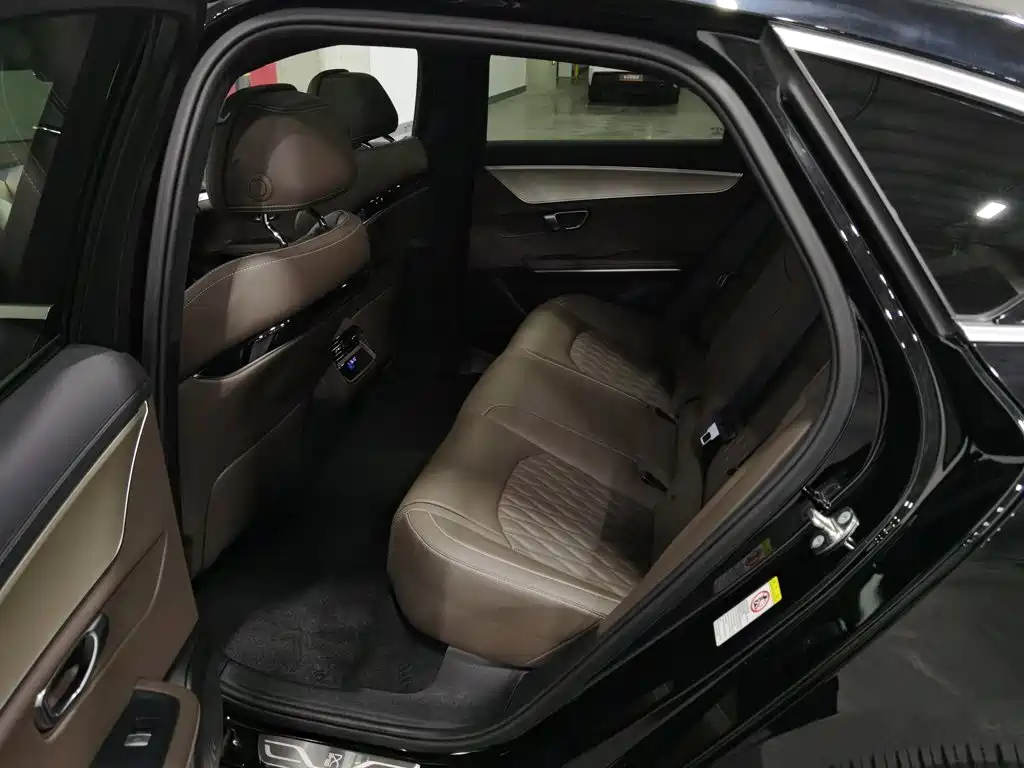 BYD Han — миниатюра 15