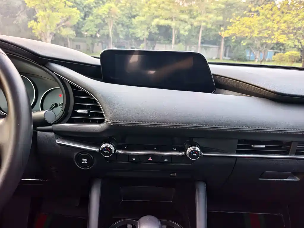 Mazda 3 Axela — миниатюра 8