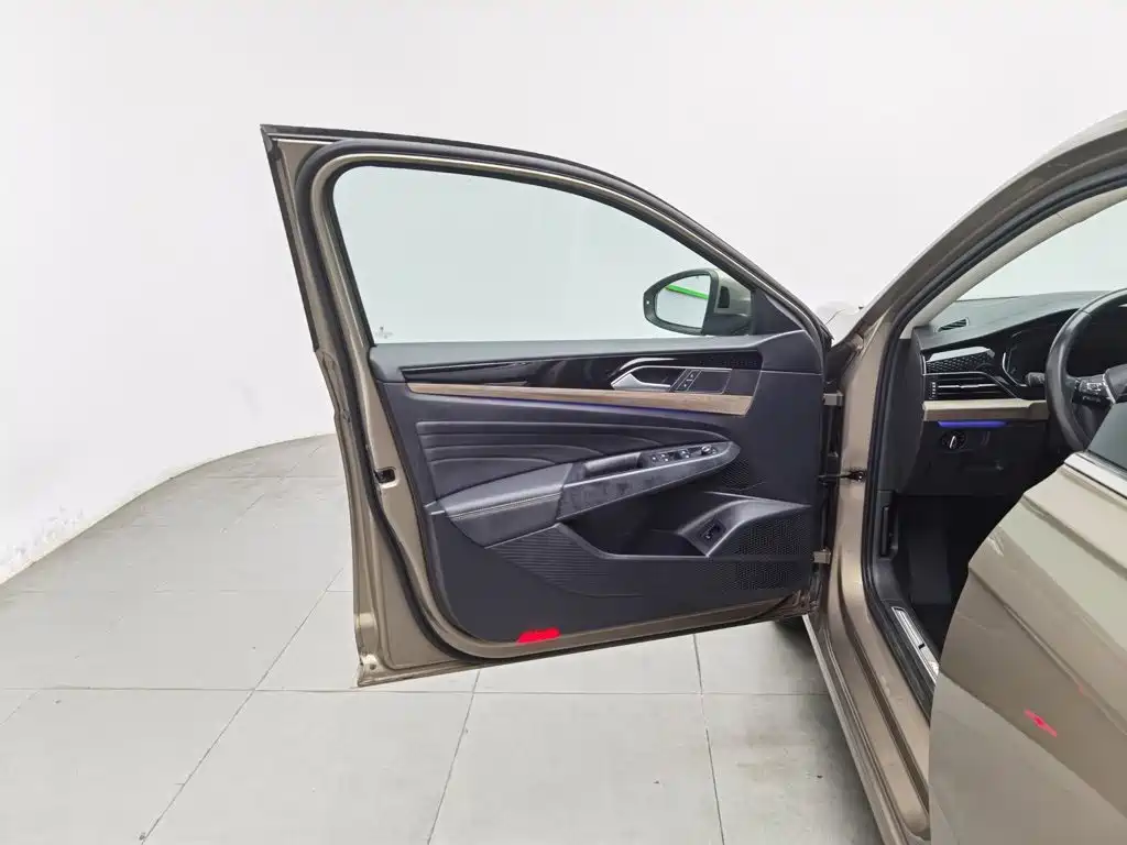 Volkswagen Passat — миниатюра 8