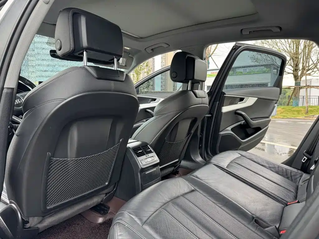 Audi A4L — миниатюра 4