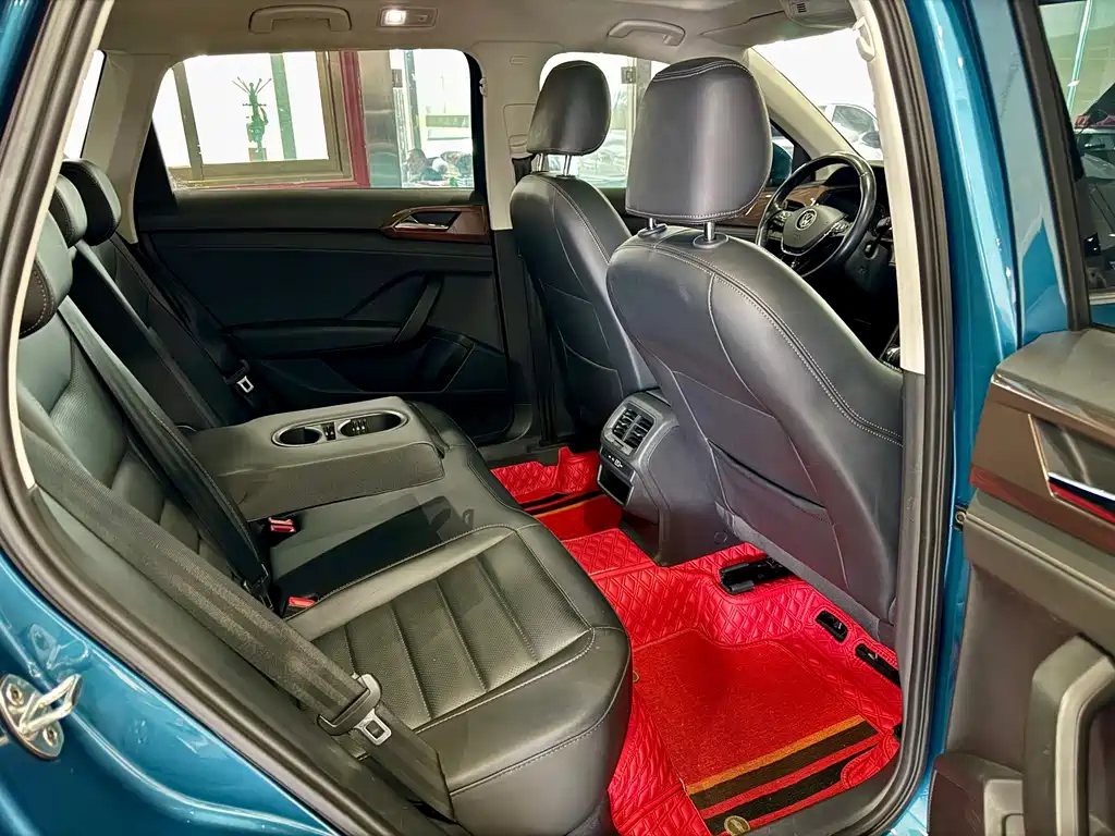 Volkswagen Tharu — миниатюра 10