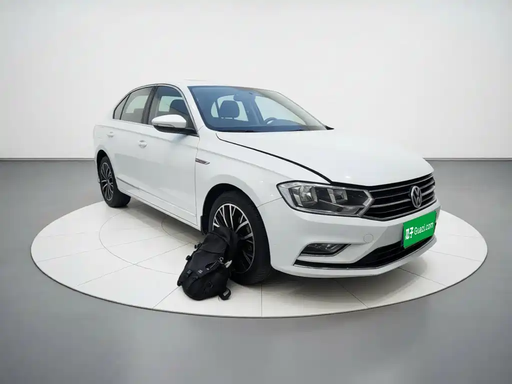 Volkswagen Bora — миниатюра 3