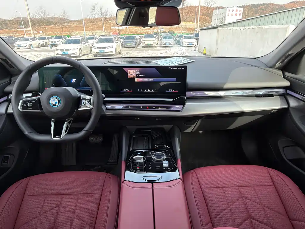 BMW I5