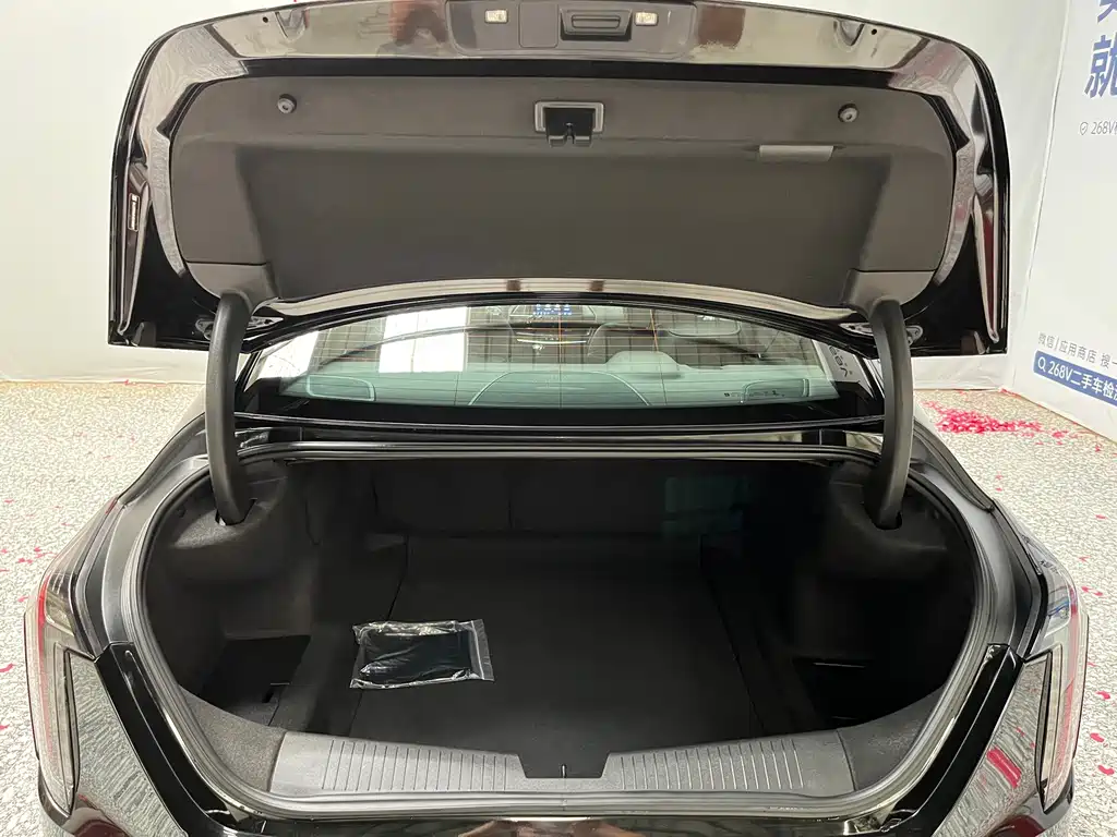 Cadillac CT4 — миниатюра 14