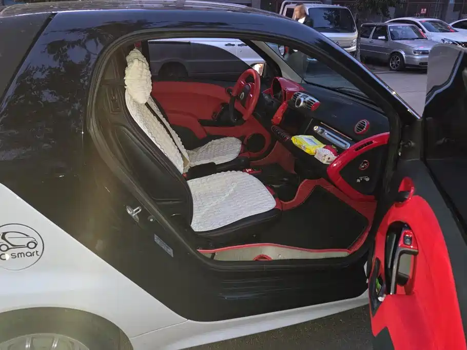 smart Smart Fortwo — миниатюра 8