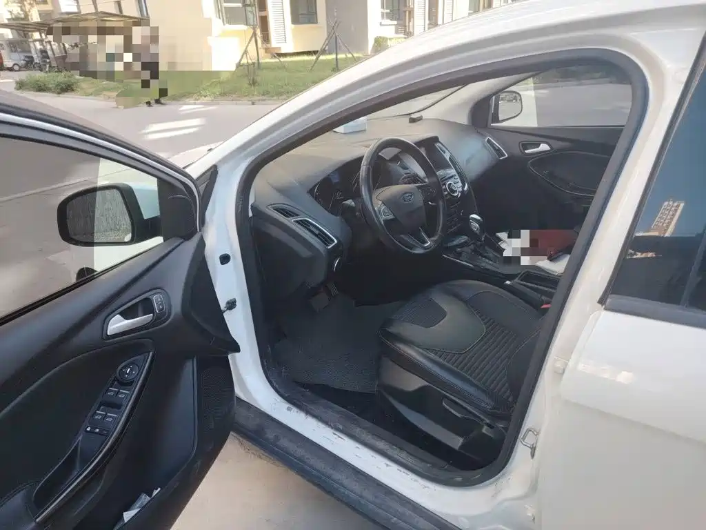 Ford Focus — миниатюра 17