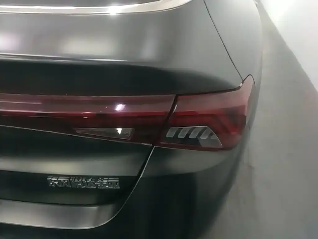 Kia K5 — миниатюра 8