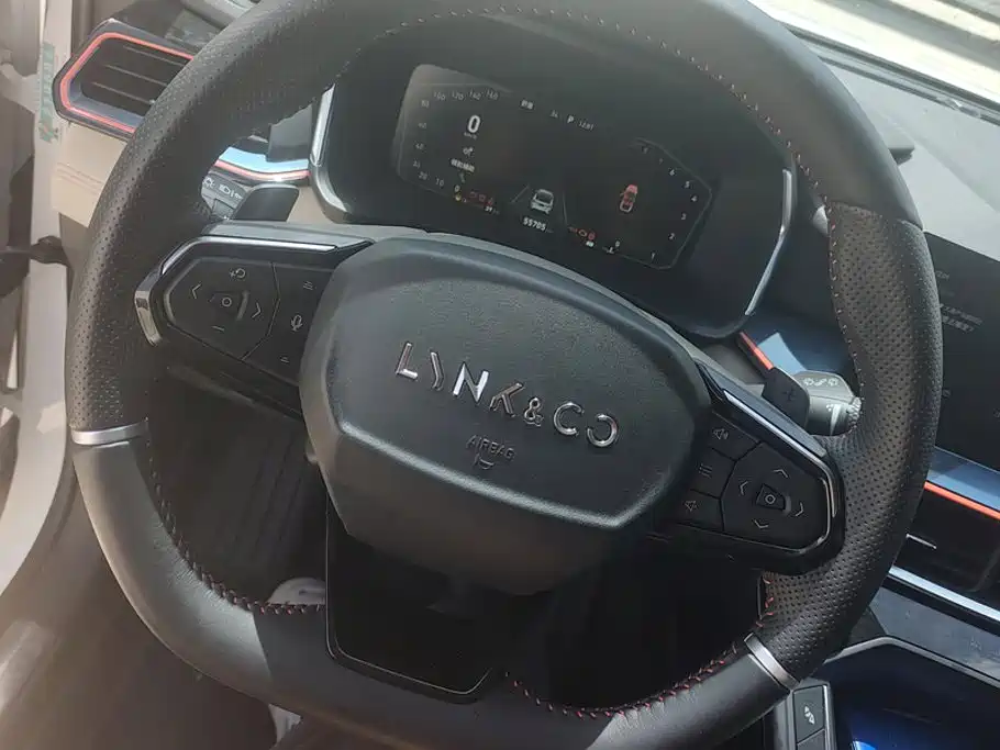 Lynk & Co 06 — миниатюра 15