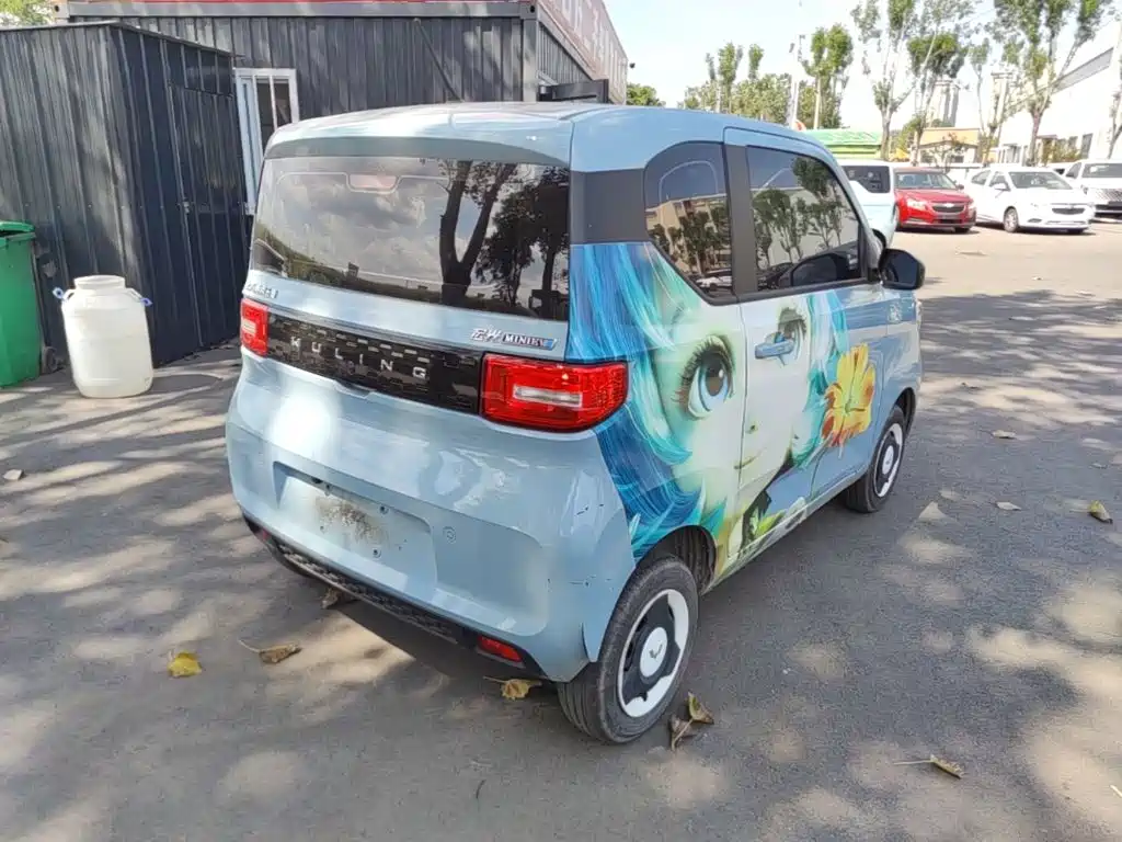 Wuling MINIEV — миниатюра 7