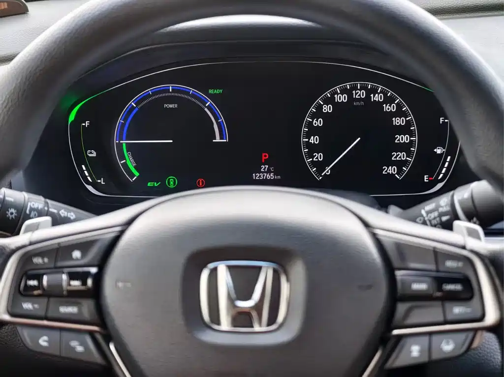 Honda Inspire — миниатюра 4