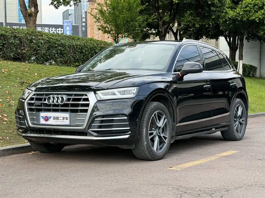 Купить Audi Q5L