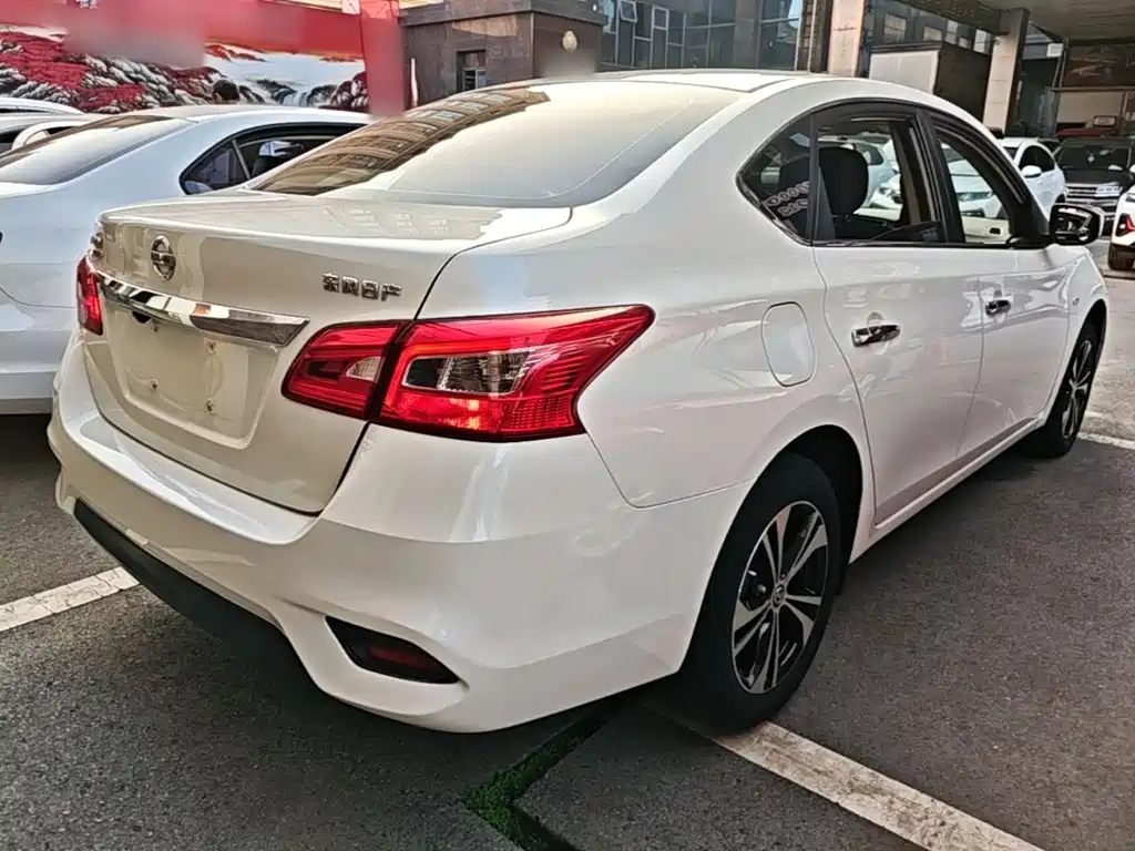 Nissan Sylphy — миниатюра 7