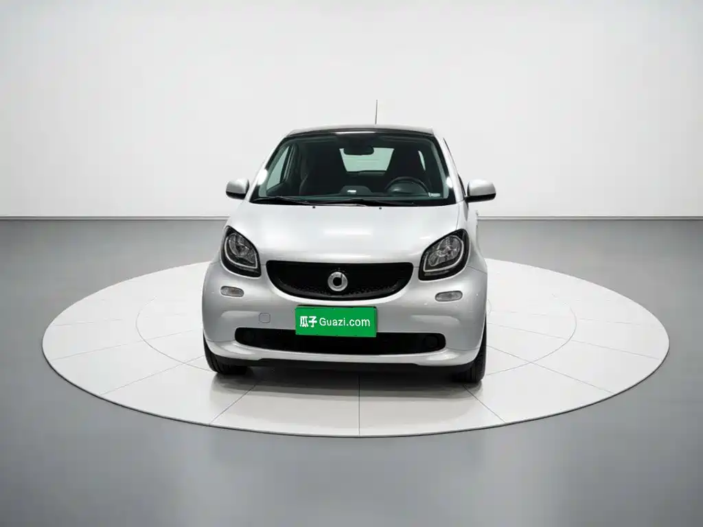 smart Smart Fortwo — миниатюра 2