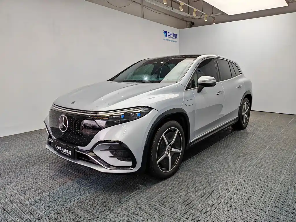 Mercedes-Benz EQS SUV
