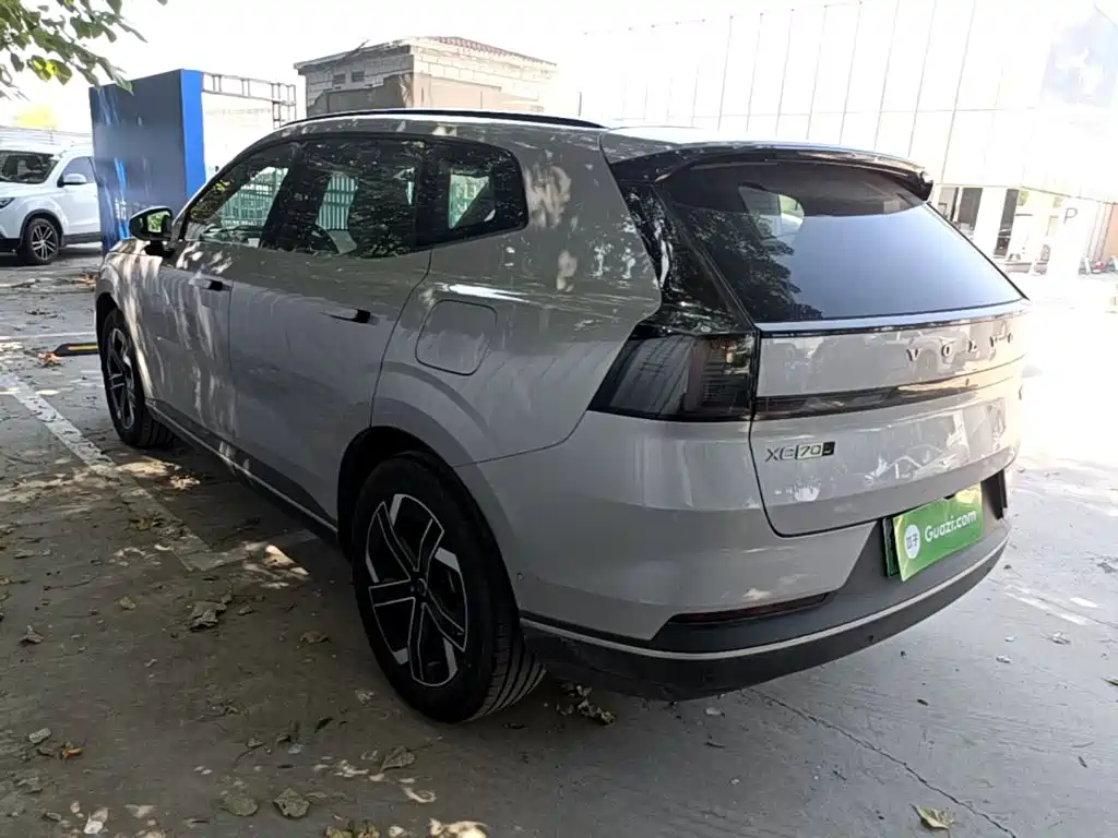 Volvo XC70 PHEV — миниатюра 5