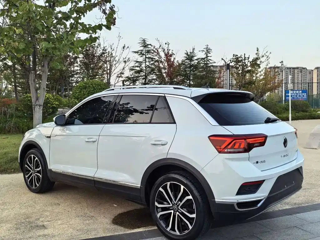 Volkswagen T-Roc — миниатюра 15