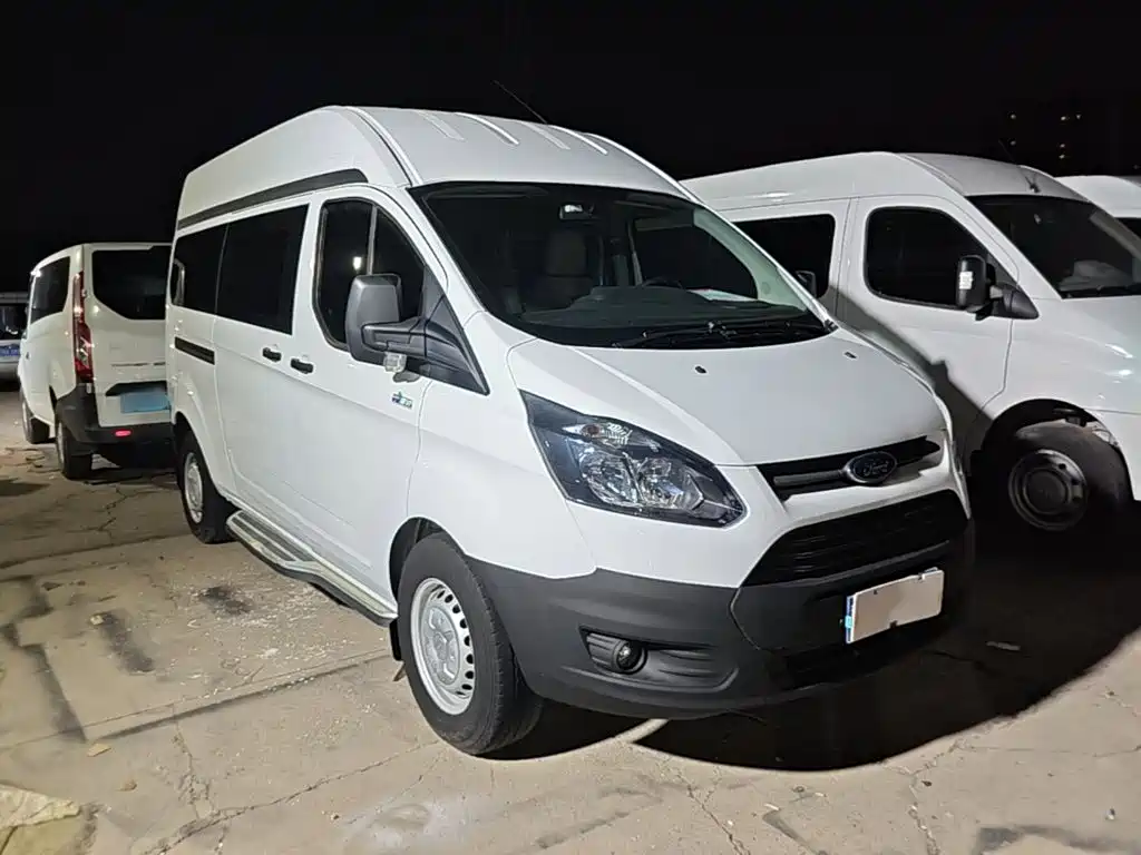 Ford Transit — миниатюра 4