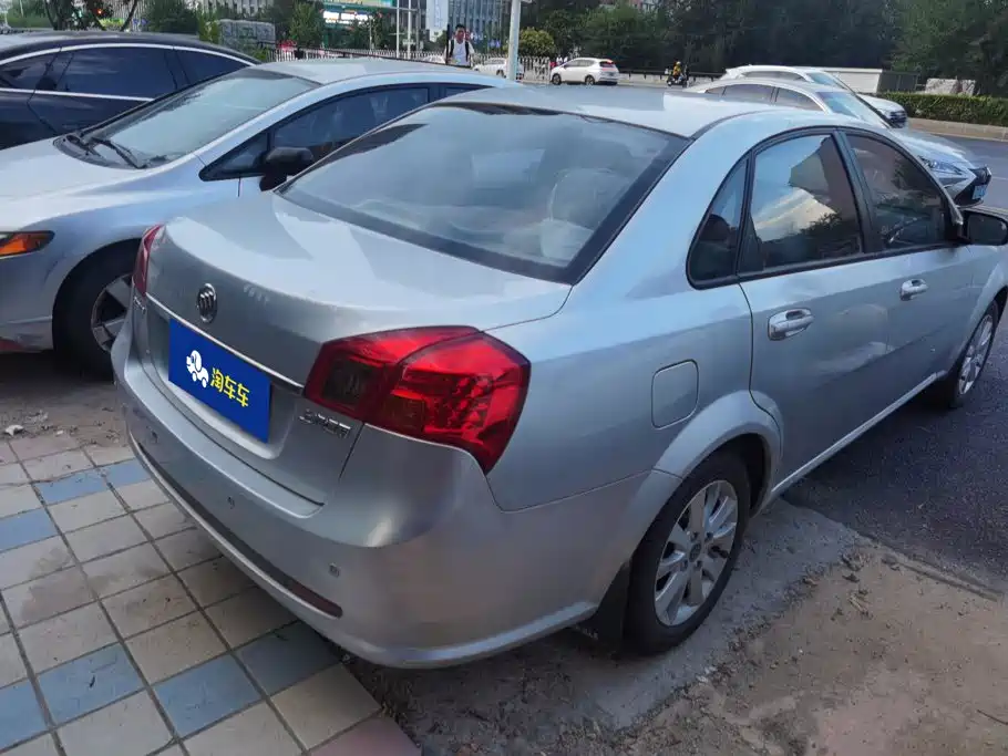 Buick Excelle — миниатюра 3
