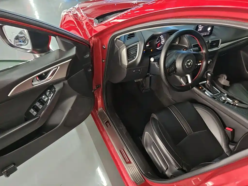 Mazda 3 Axela — миниатюра 16