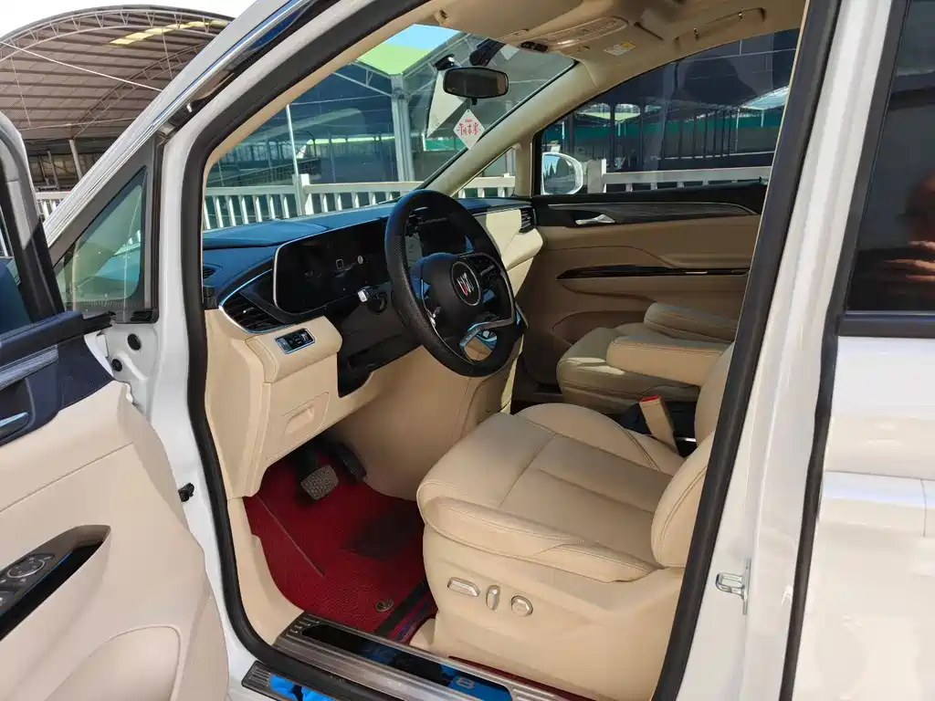 Buick GL8 Hybrid — миниатюра 7