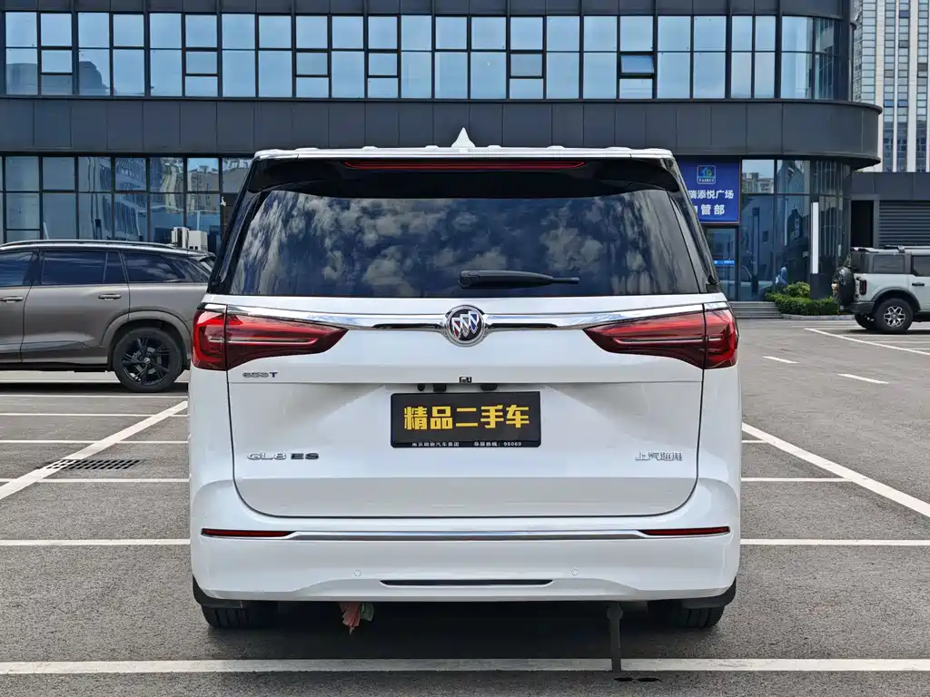 Buick GL8 2023 ES Premium