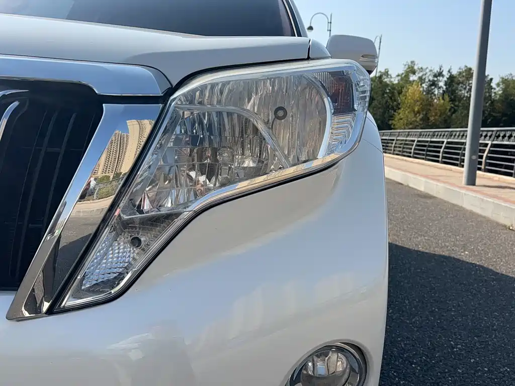 Toyota Prado (Import) — миниатюра 11