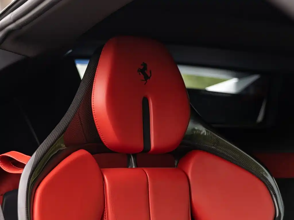 Ferrari SF90 - фото 18