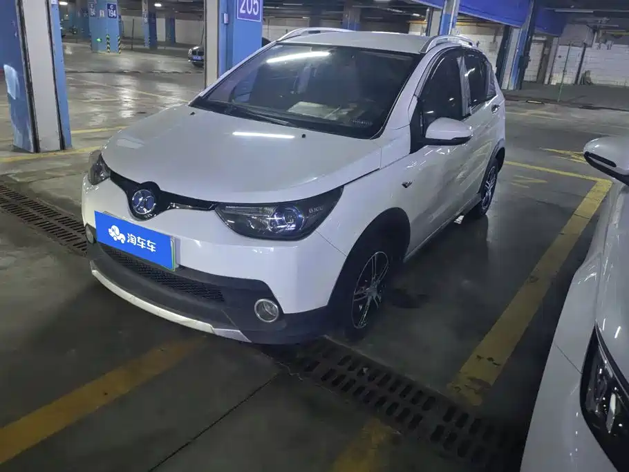 2018 BAIC EC - zdjęcie 1 z 16