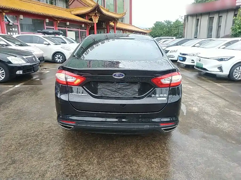 Ford Mondeo — миниатюра 6
