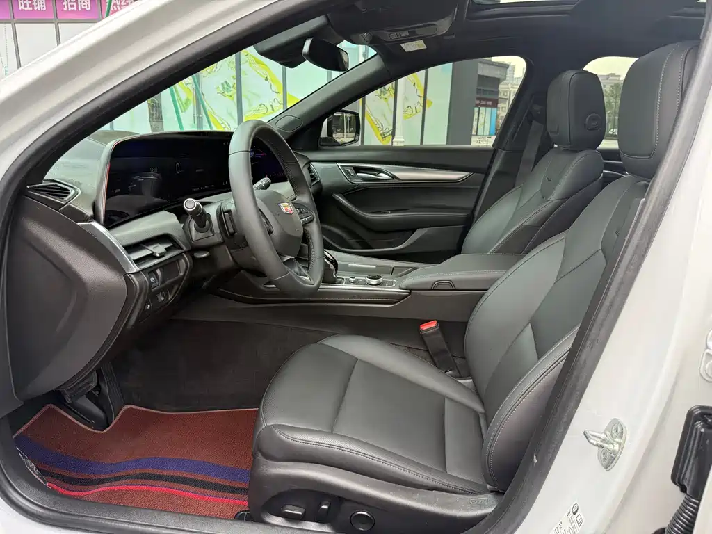 Cadillac CT5 — миниатюра 4
