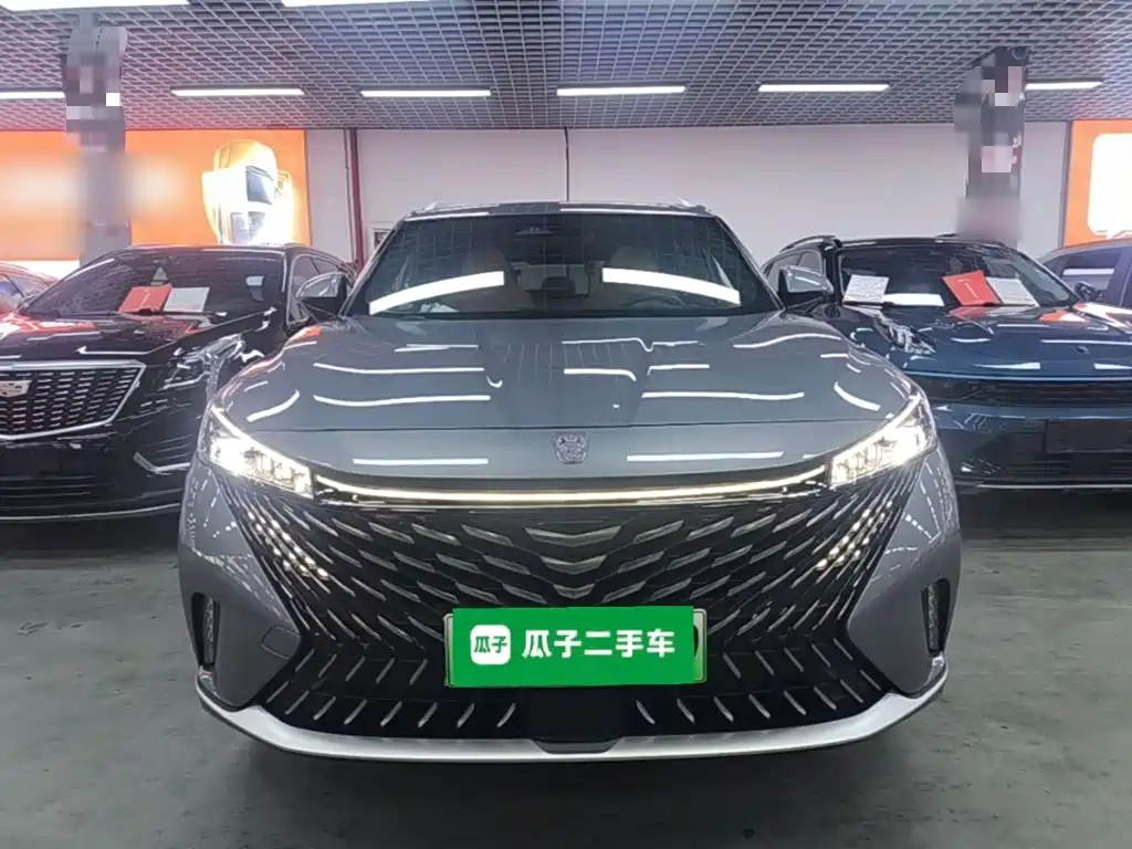Roewe RX5 New Energy — миниатюра 3