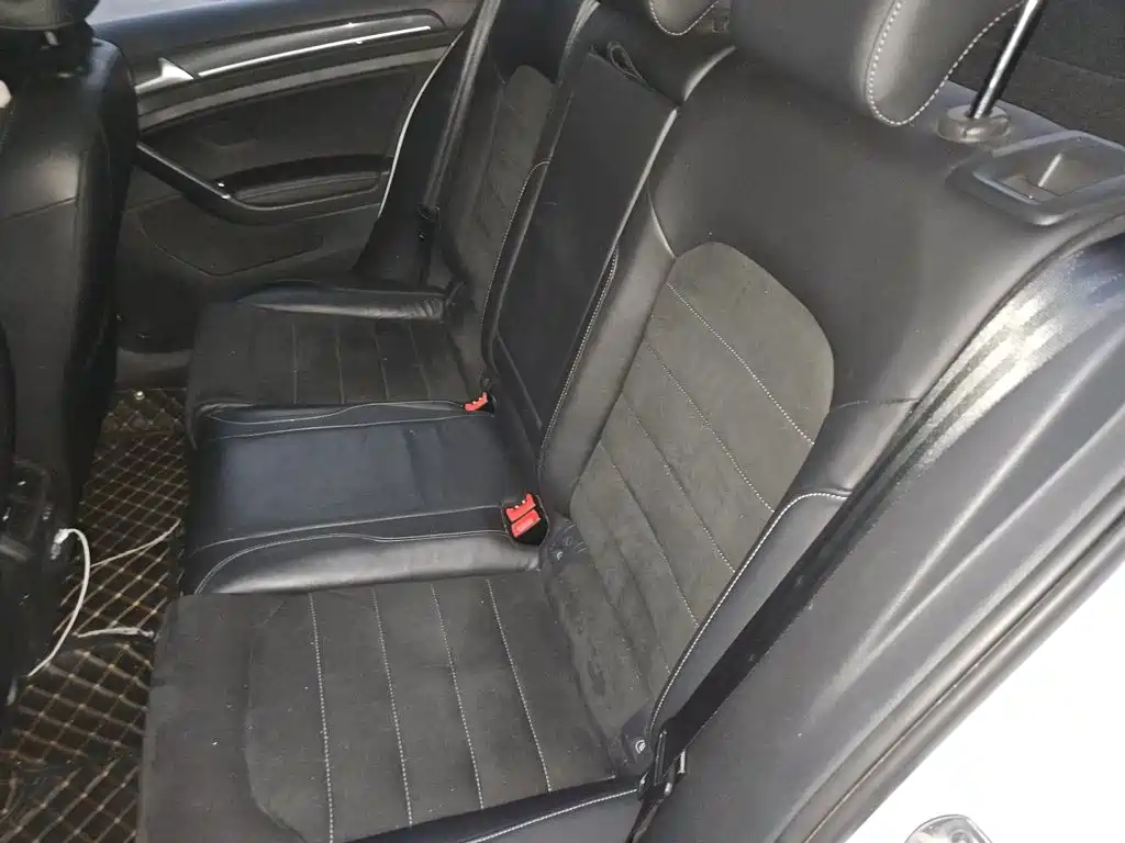 Volkswagen Golf — миниатюра 13