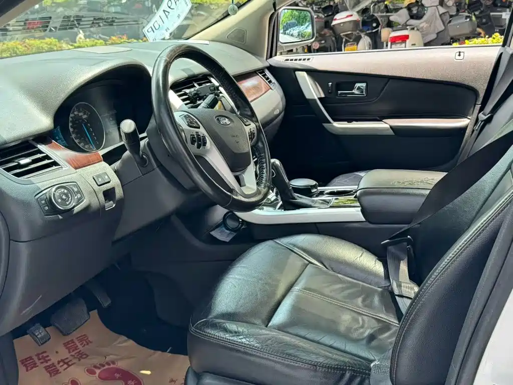 Ford Edge (Import) — миниатюра 5