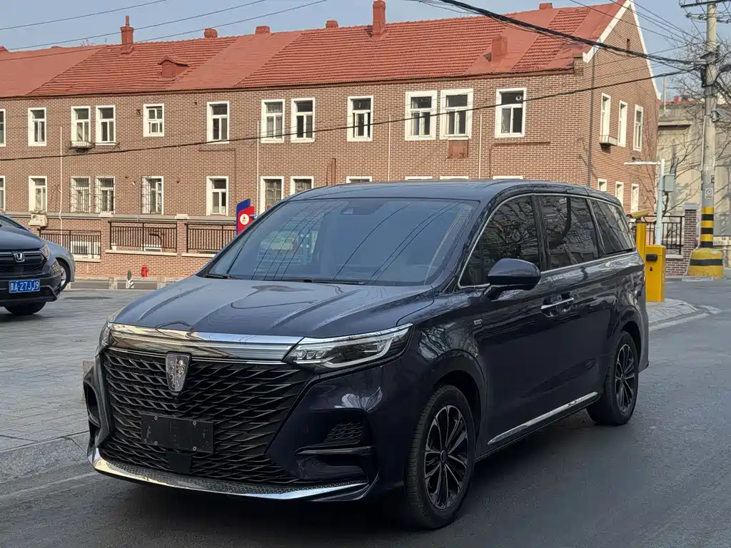 Roewe iMAX8 2021
