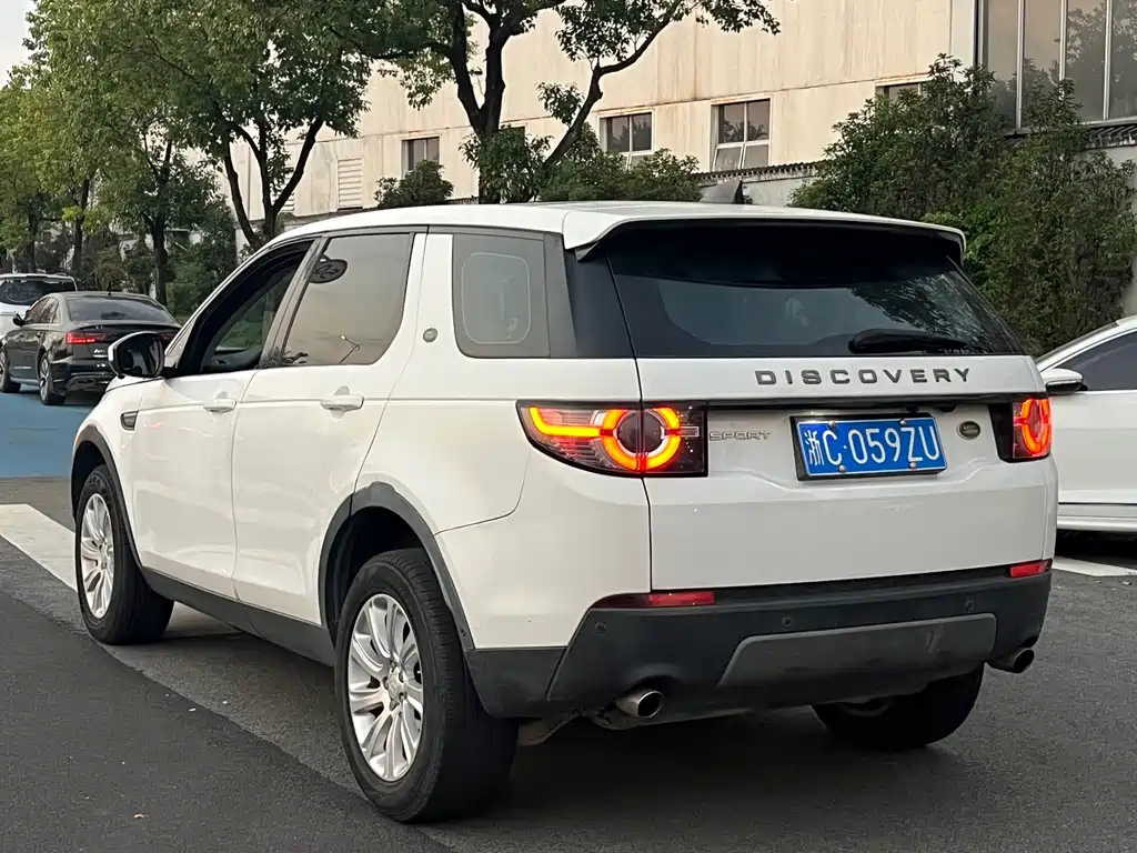 Land Rover Discovery Sport — миниатюра 7
