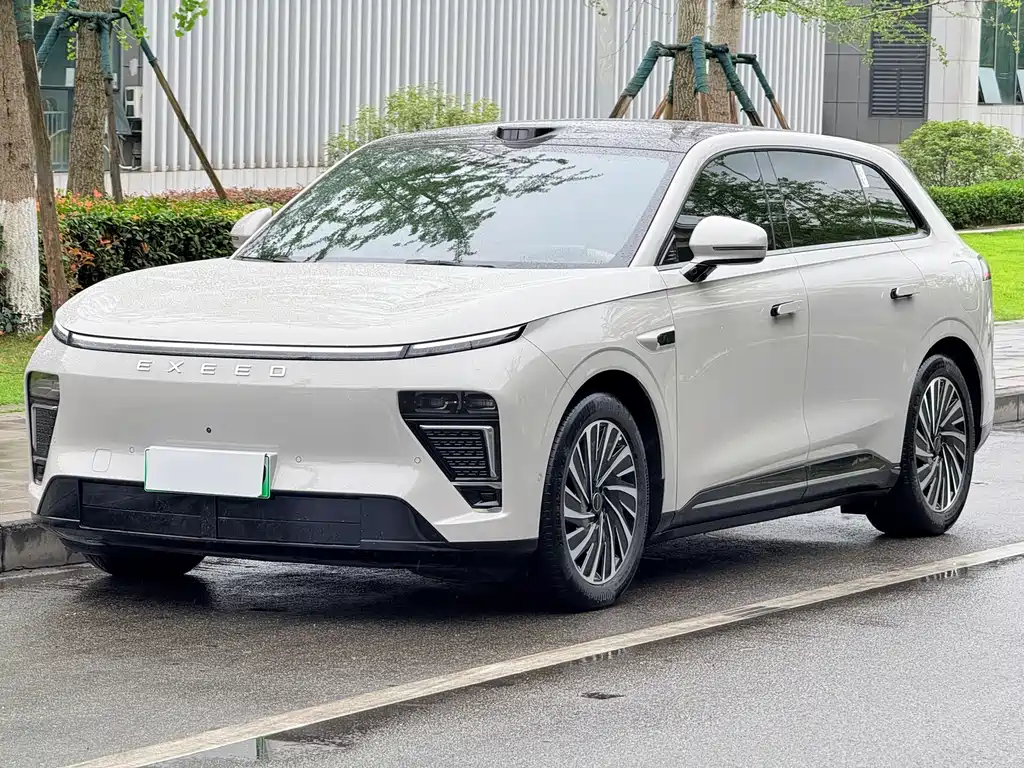 Exeed Sterra ET 2024 EREV 240 Ultra 4WD