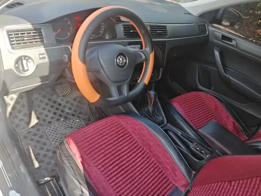 Volkswagen Santana — миниатюра 12