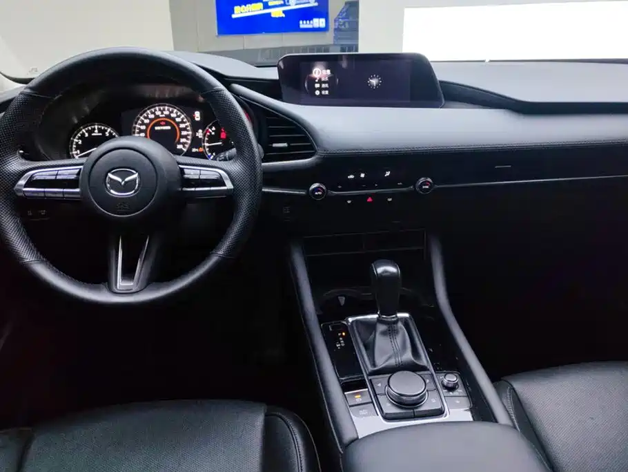 Mazda 3 Axela — миниатюра 12