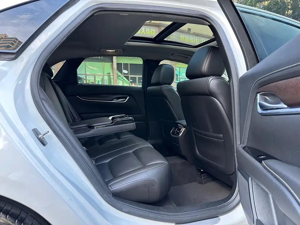 Cadillac XTS — миниатюра 14