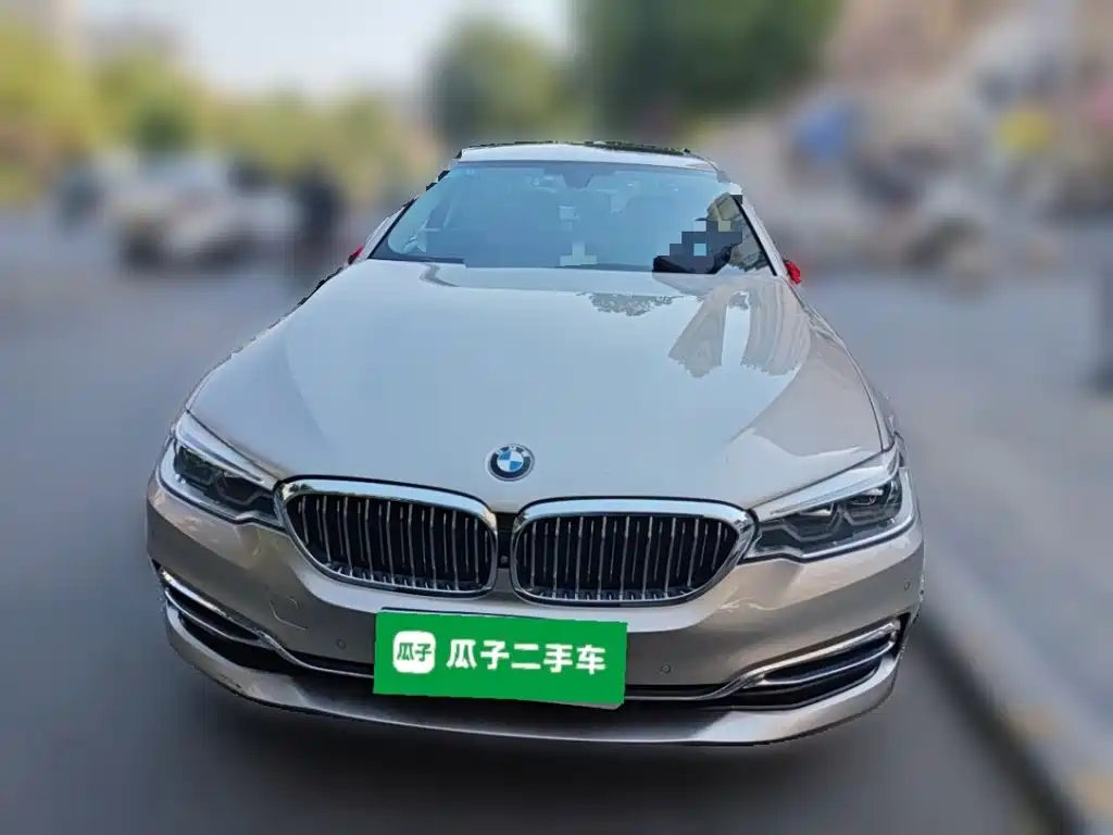 BMW 5 Series — миниатюра 23