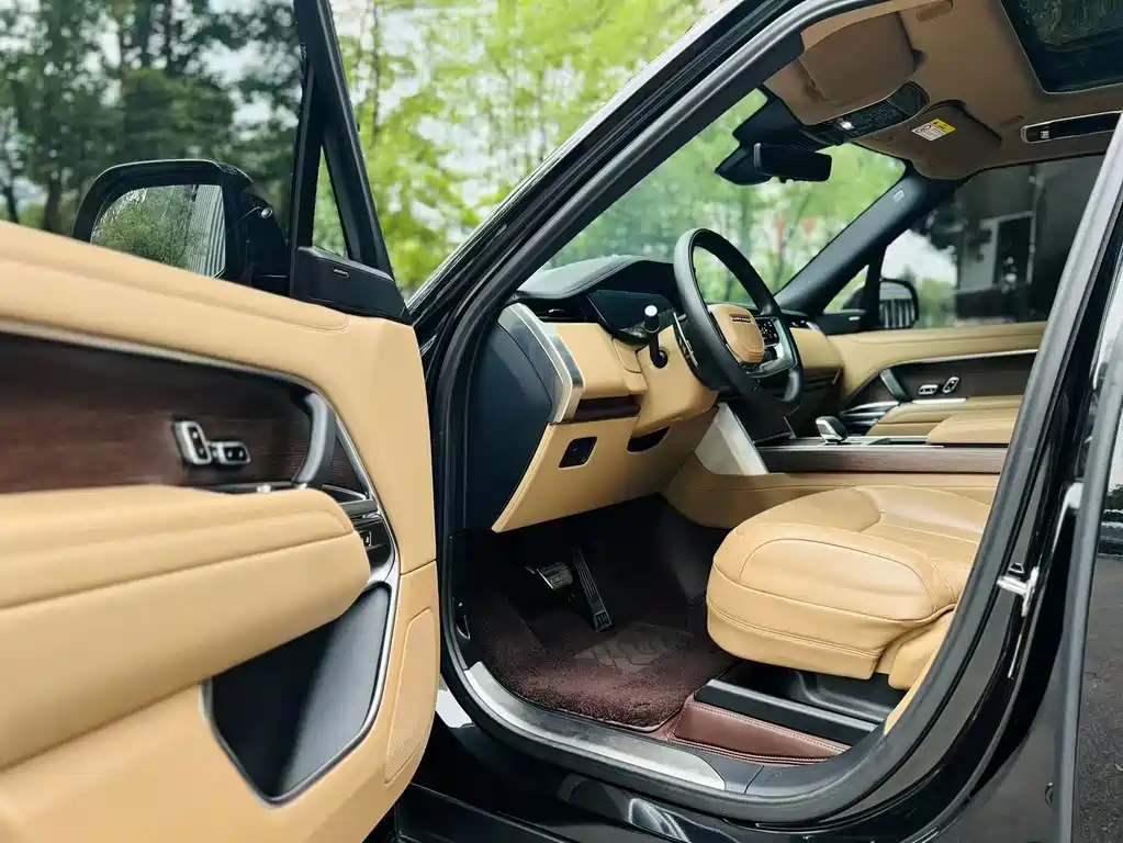 Land Rover Range Rover — миниатюра 8