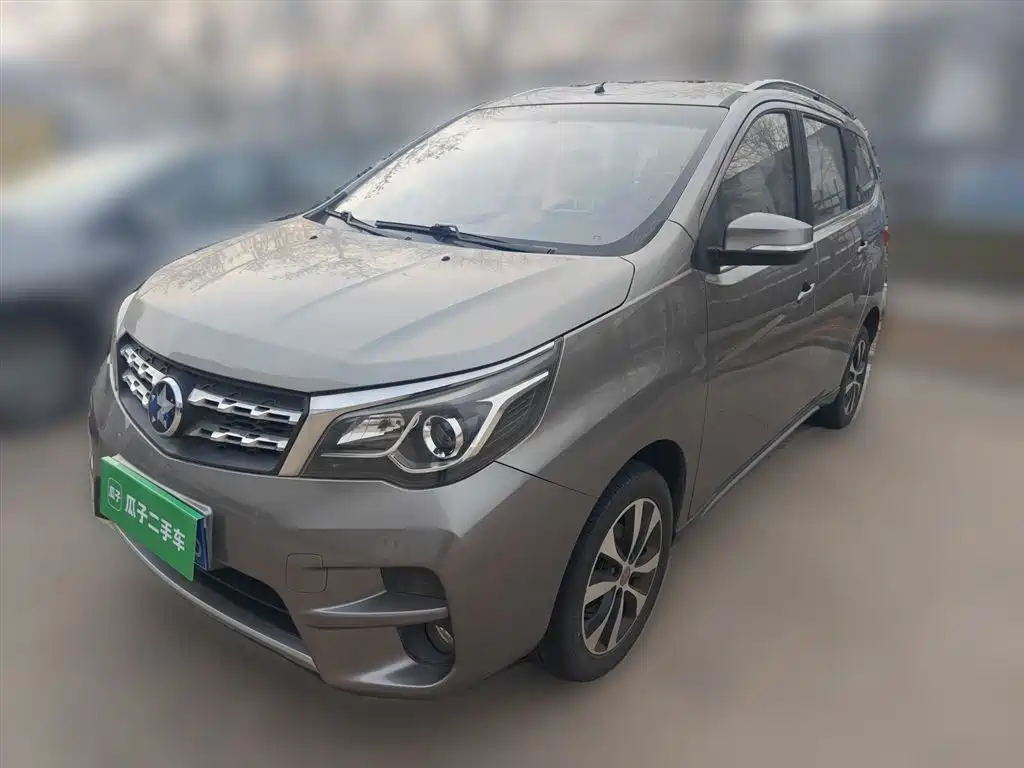 Venucia M50V 2018