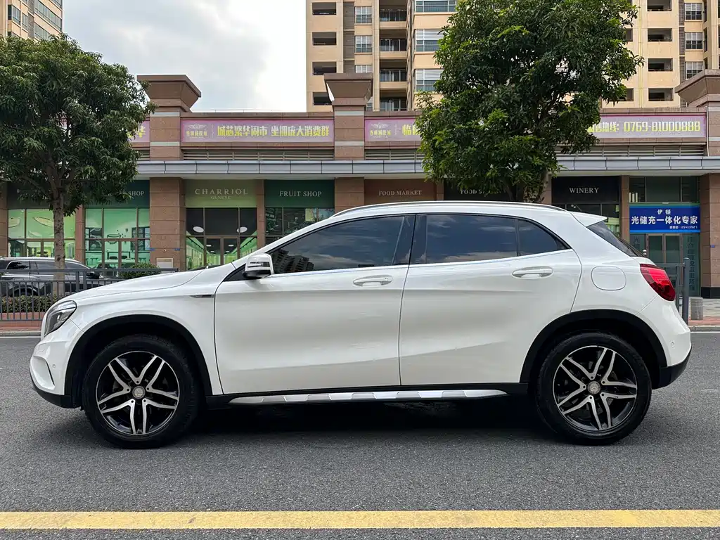 Mercedes-Benz GLA — миниатюра 5