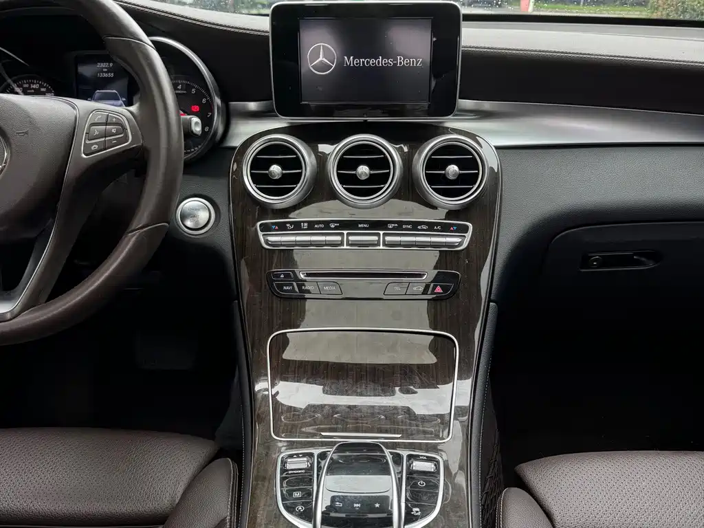 Mercedes-Benz GLC — миниатюра 16