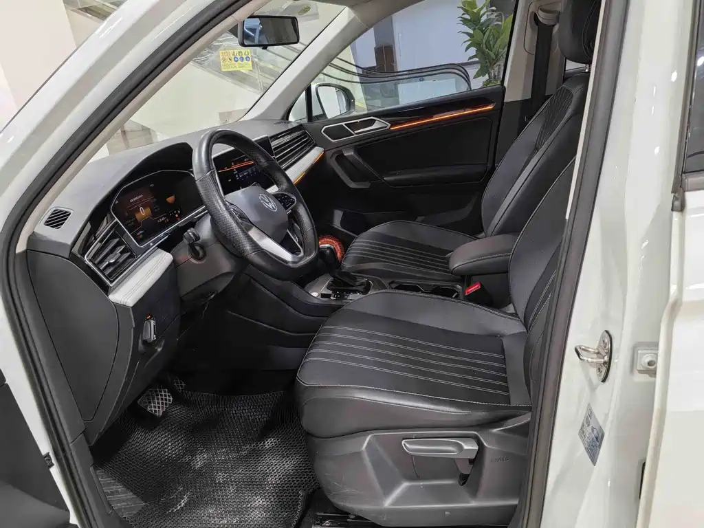 Volkswagen Tiguan L — миниатюра 7