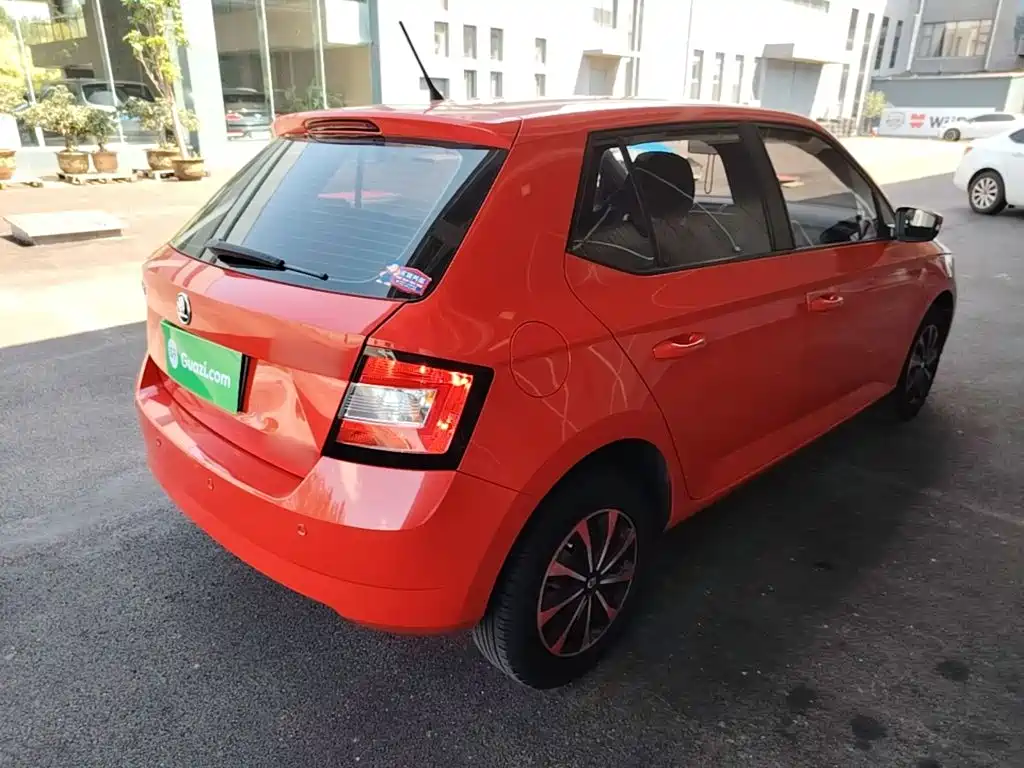 Skoda Fabia — миниатюра 7